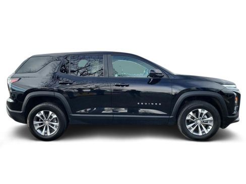 Certified 2025 Chevrolet Equinox LT w/ Safety and Technology Package image 2