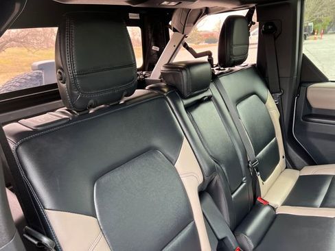 Used 2024 Ford Bronco Wildtrak image 33