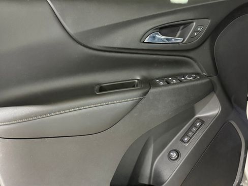 Used 2020 Chevrolet Equinox Premier image 12