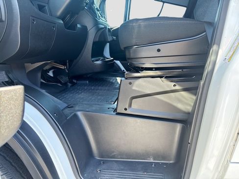 Used 2023 RAM ProMaster 2500 w/ Convenience Group FWD image 34