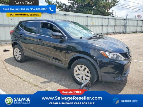 Used 2018 Nissan Rogue Sport S FWD image 5