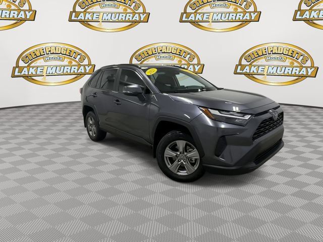 Used 2025 Toyota RAV4 XLE FWD image 6