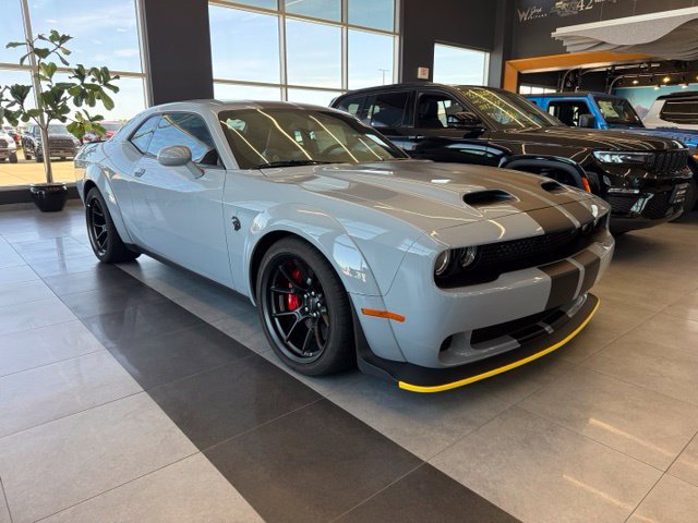 Used 2022 Dodge Challenger SRT Hellcat RWD image 1