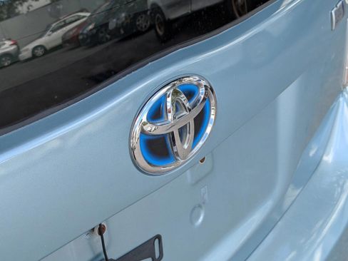 Used 2014 Toyota Prius Four image 33