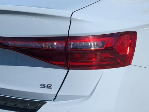 New 2026 Volkswagen Jetta SE FWD image 8