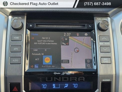 Used 2015 Toyota Tundra Limited w/ Limited Premium Package image 17