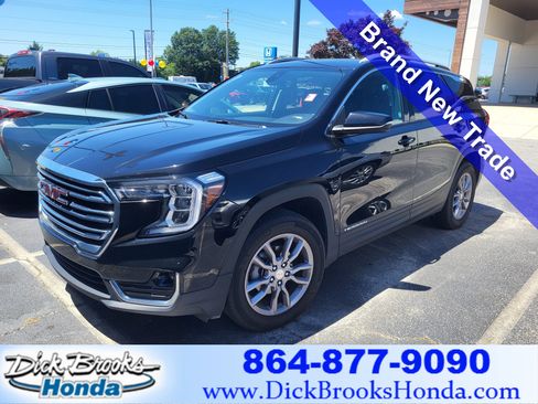Used 2024 GMC Terrain SLT AWD/4WD image 1
