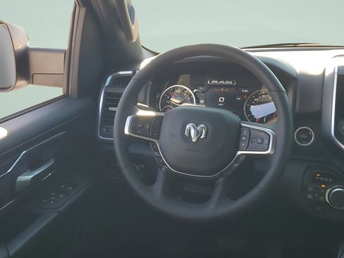 Used 2025 RAM 1500 Big Horn image 25