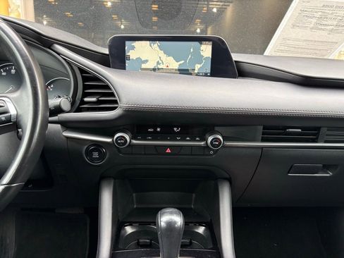Used 2024 MAZDA MAZDA3 s FWD image 30