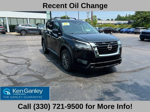 Used 2022 Nissan Pathfinder SV AWD/4WD image 5