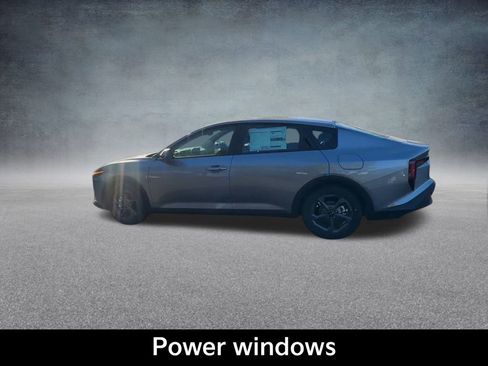 New 2025 Kia K4 LXS image 15
