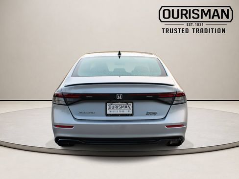 Used 2023 Honda Accord Sport image 8