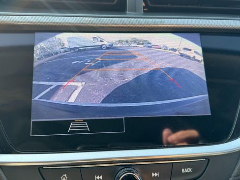 Used 2021 Buick Encore GX Select FWD image 20