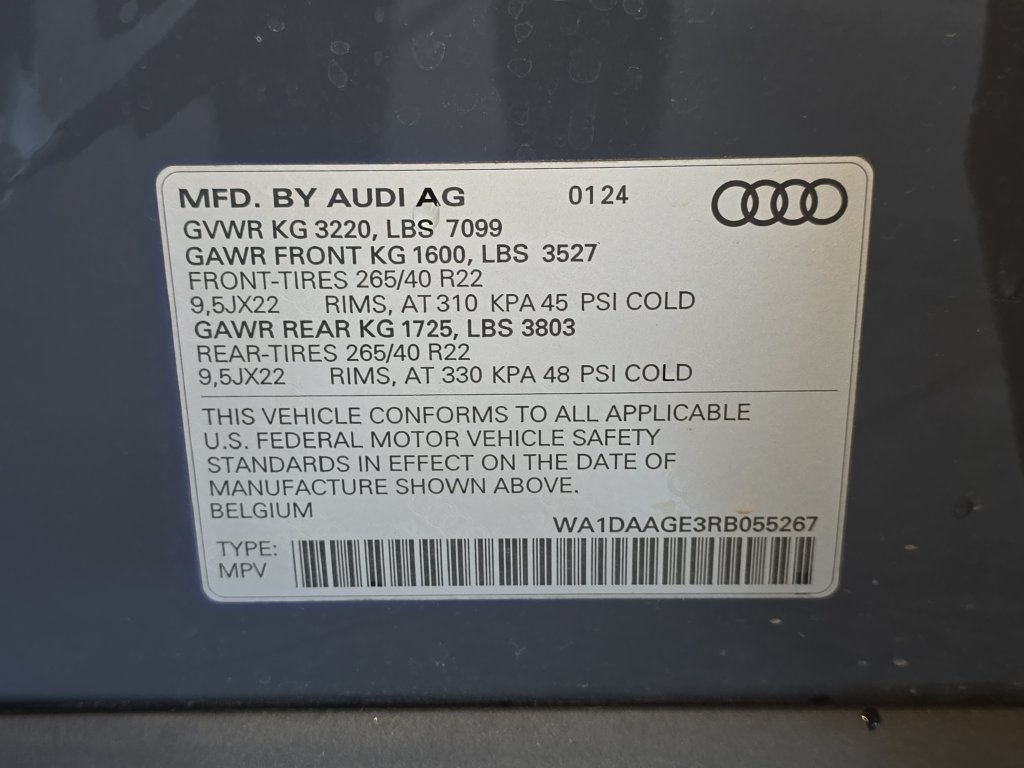 Used 2024 Audi Q8 e-tron Prestige w/ Prestige Package AWD/4WD image 35