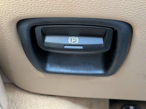 Used 2013 Porsche Boxster RWD image 34