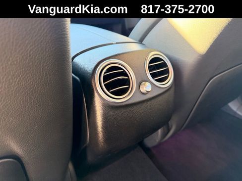 Used 2021 Mercedes-Benz GLC 300 GLC 300 w/ Premium Package image 23