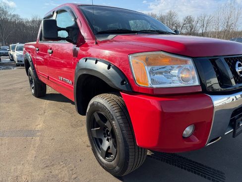 Used 2012 Nissan Titan SV image 12