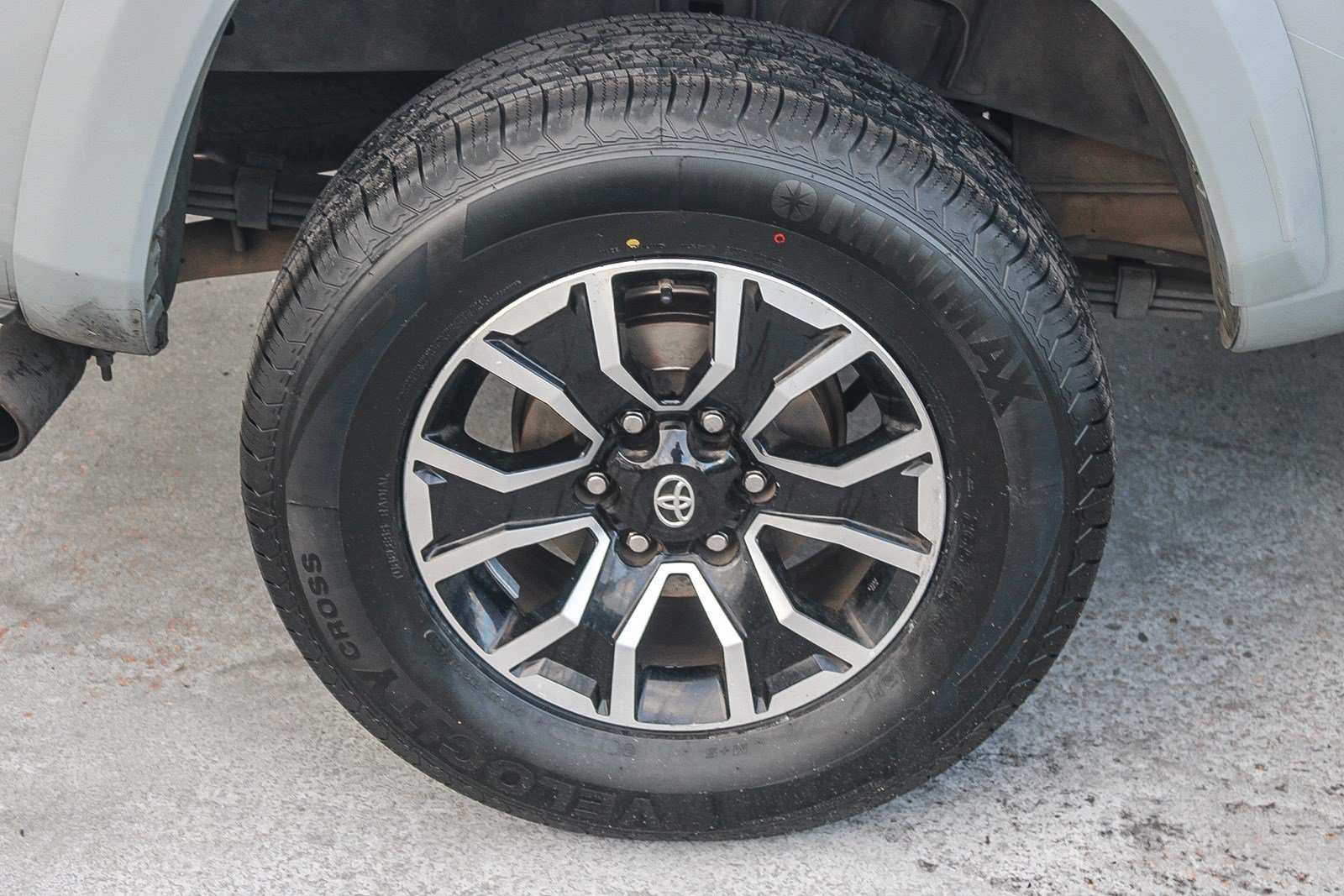 Used 2020 Toyota Tacoma TRD Sport w/ Technology Package RWD image 12