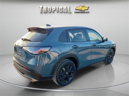 Used 2023 Honda HR-V Sport image 5