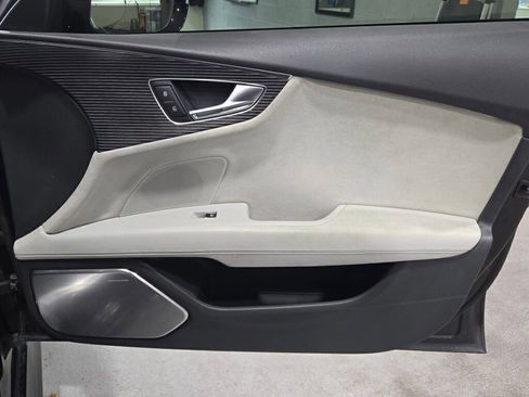 Used 2017 Audi RS 7 Prestige image 11