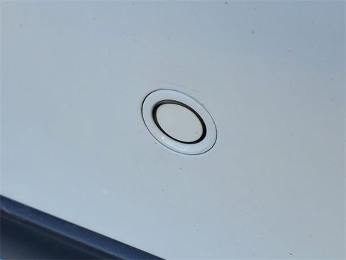 Used 2018 Mercedes-Benz GLS 550 4MATIC image 8