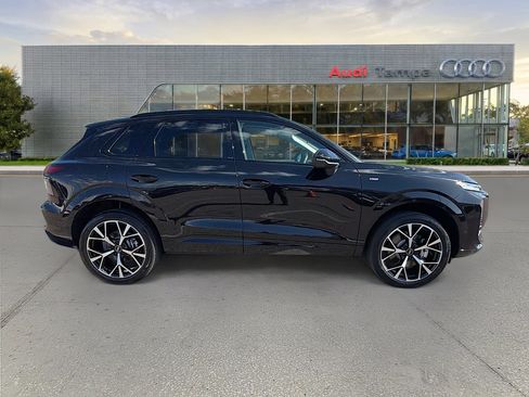 New 2026 Audi Q3 quattro 2.0T AWD/4WD image 2