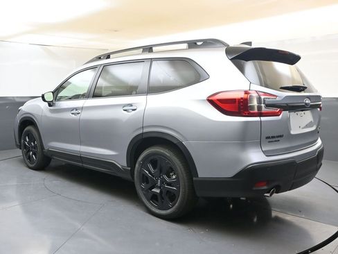Used 2025 Subaru Ascent Bronze Edition AWD/4WD image 3