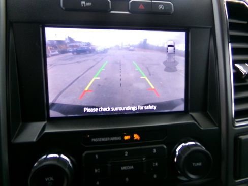 Used 2020 Ford F150 XLT w/ Equipment Group 302A Luxury AWD/4WD image 16