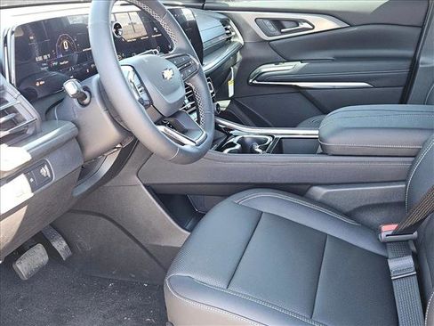 New 2026 Chevrolet Traverse LT FWD image 13