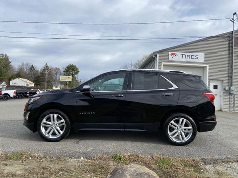 Used 2020 Chevrolet Equinox Premier image 2
