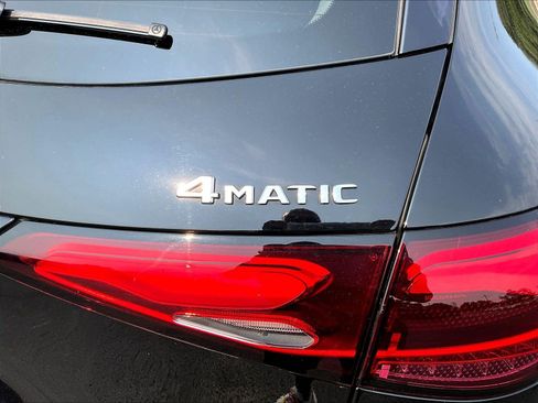 Used 2023 Mercedes-Benz GLC 300 4MATIC image 23