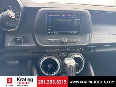 Used 2019 Chevrolet Camaro LT image 21