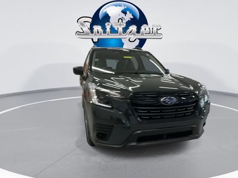 Used 2023 Subaru Forester image 2