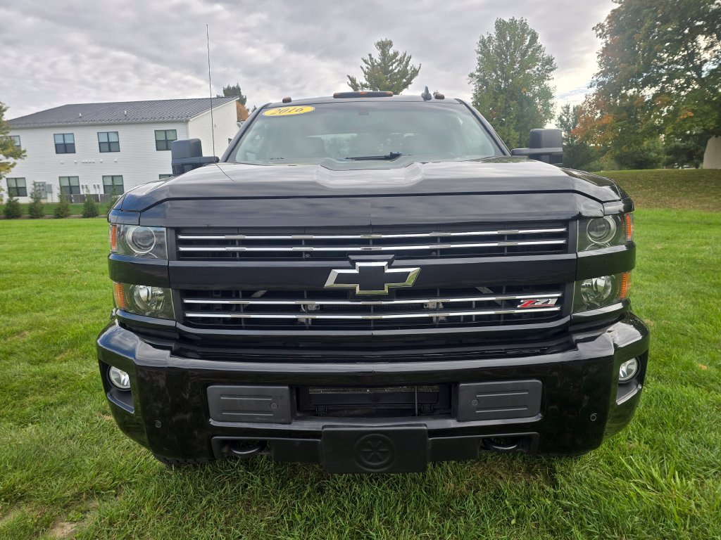 Used 2016 Chevrolet Silverado 2500 LT w/ Midnight Edition AWD/4WD image 2