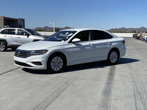 Used 2019 Volkswagen Jetta S w/ Driver Assistance Package image 5