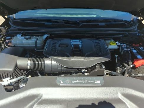 Certified 2023 Jeep Wagoneer L Series II image 28