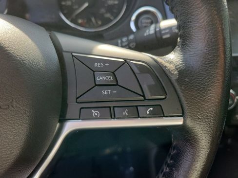 Certified 2020 Nissan Rogue SV FWD image 21