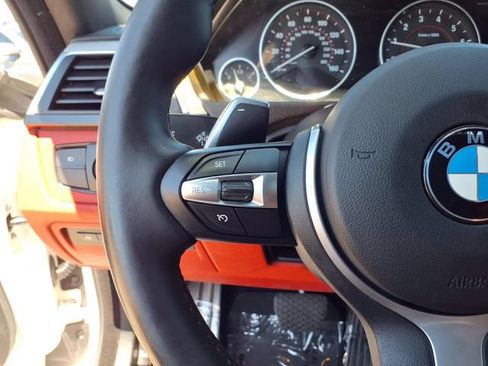 Used 2019 BMW 430i Coupe w/ M Sport Package RWD image 9