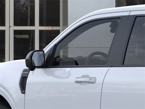 New 2025 Ford Maverick Lariat w/ Black Appearance Package image 21