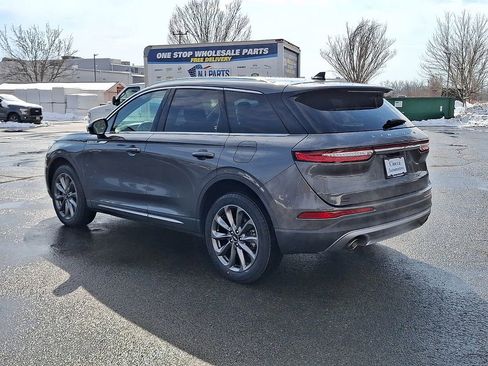 Used 2022 Lincoln Corsair AWD w/ Premium Package image 7