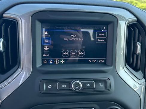 Certified 2023 Chevrolet Silverado 1500 Custom AWD/4WD image 24