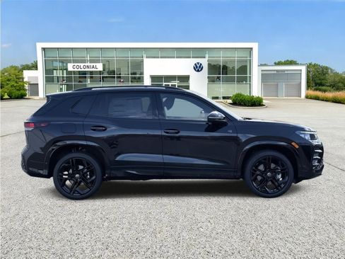 New 2026 Volkswagen Tiguan SE R-Line AWD/4WD image 6