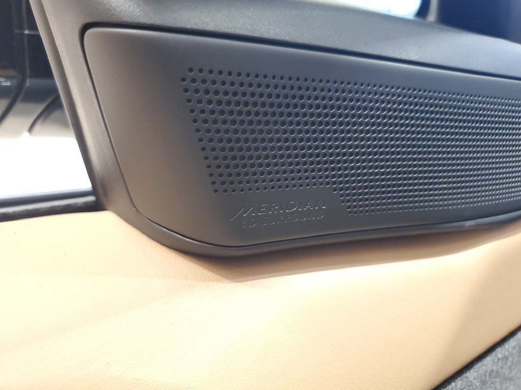New 2027 Land Rover Range Rover Sport Dynamic SE AWD/4WD image 8