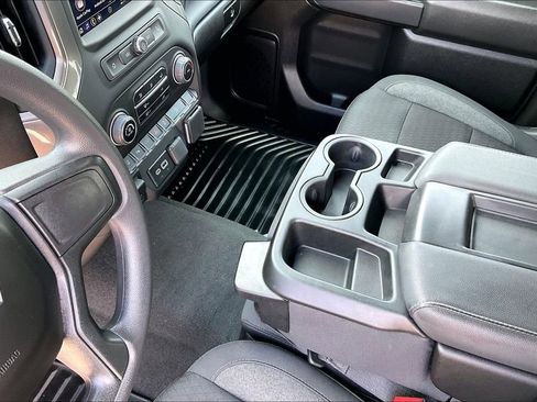 Used 2025 Chevrolet Silverado 2500 Custom w/ Custom Value Package image 15