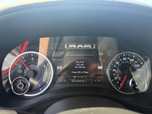Used 2022 RAM 1500 Laramie AWD/4WD image 25