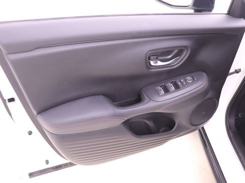 Certified 2024 Honda HR-V Sport image 10