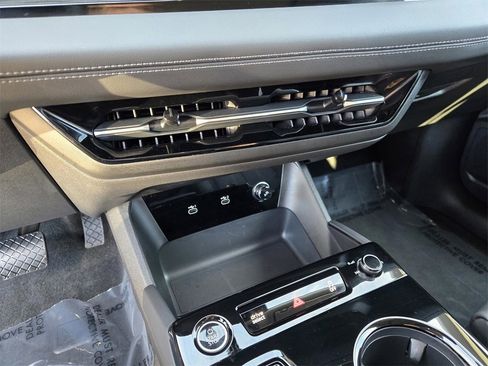 Used 2025 Audi Q6 e-tron Premium Plus w/ Premium Plus image 23