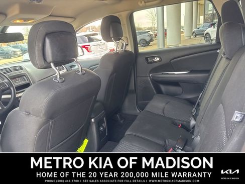 Used 2019 Dodge Journey SE w/ Blacktop Package image 23
