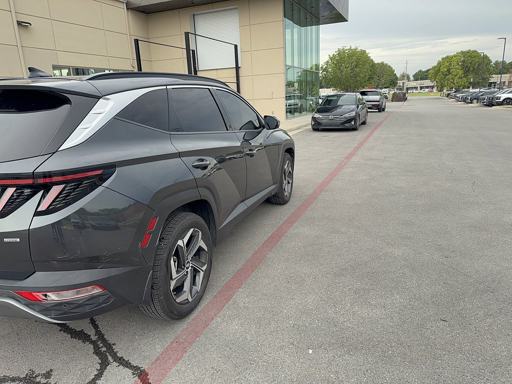 Certified 2023 Hyundai Tucson Limited w/ Cargo Package AWD/4WD image 6