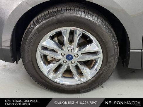 Used 2017 Ford Edge SEL w/ Equipment Group 201A FWD image 13